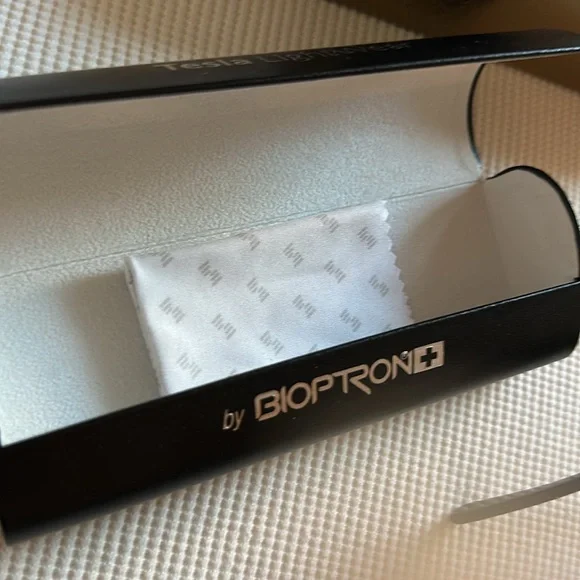 👓 Bioptron 👓Tesla LightWear Hyperlight Eyewear, black TLW-001BL - Picture 10 of 17